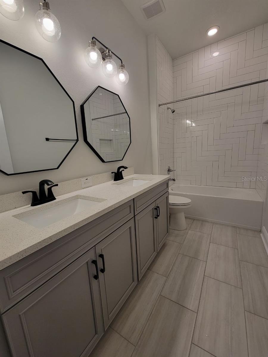 7708 PARADISO DR, APOLLO BEACH, FL, 33572