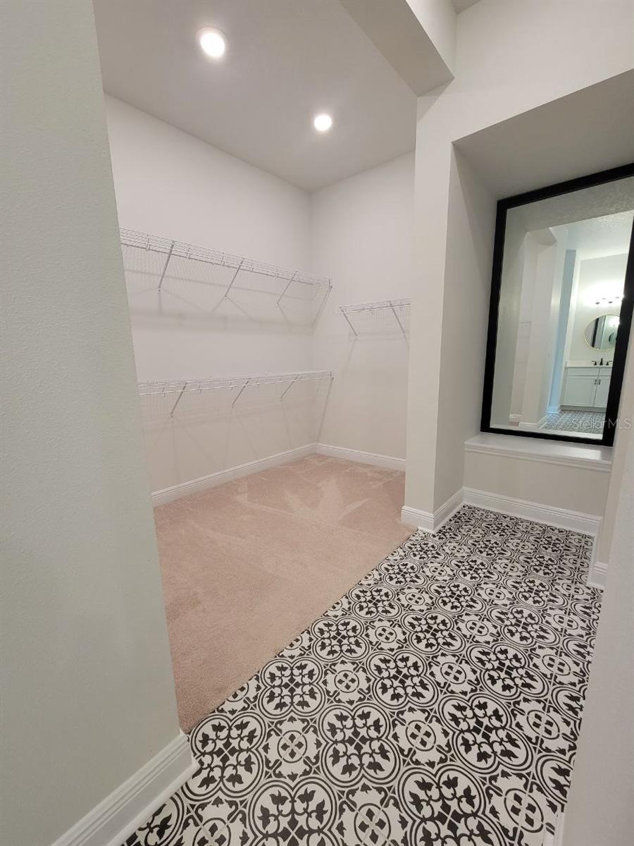 7708 PARADISO DR, APOLLO BEACH, FL, 33572