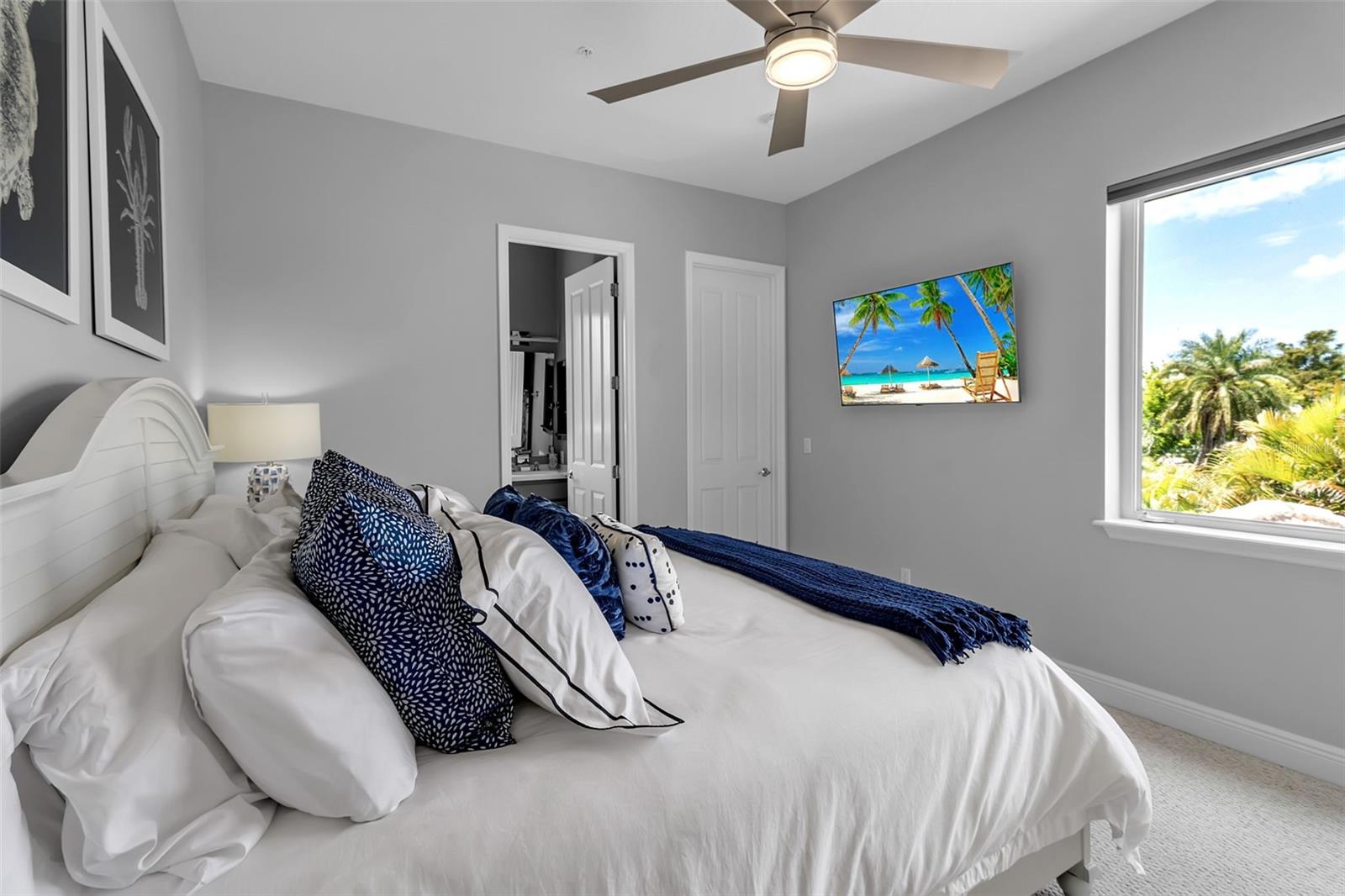 1915 HARBOUR LINKS CIR #6, LONGBOAT KEY, FL, 34228