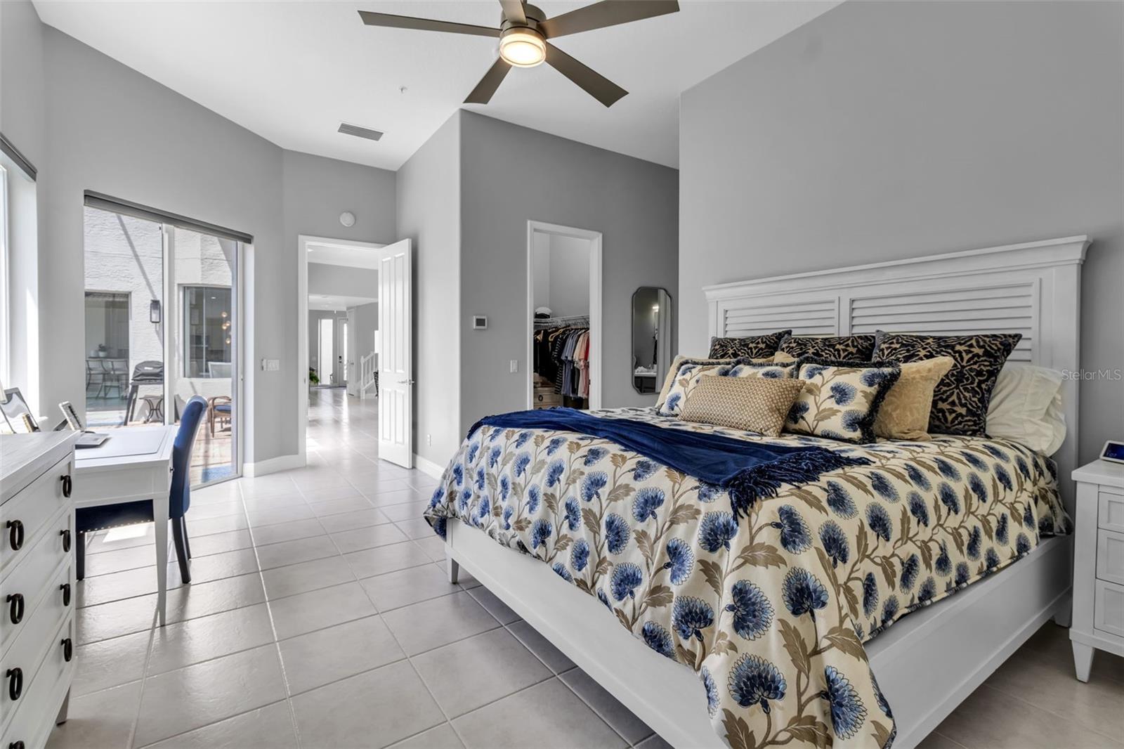 1915 HARBOUR LINKS CIR #6, LONGBOAT KEY, FL, 34228