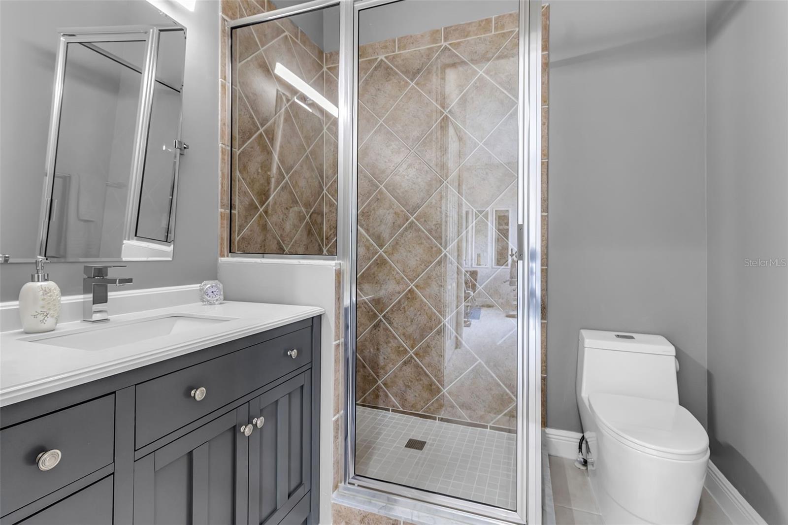 1915 HARBOUR LINKS CIR #6, LONGBOAT KEY, FL, 34228