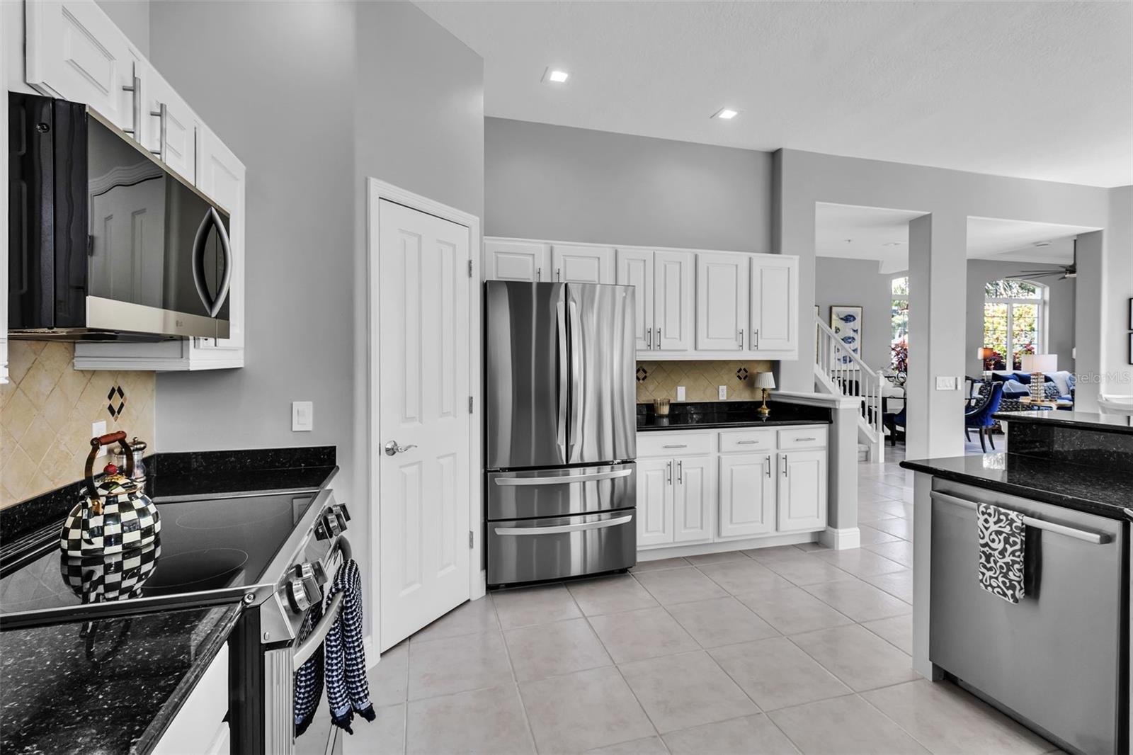 1915 HARBOUR LINKS CIR #6, LONGBOAT KEY, FL, 34228