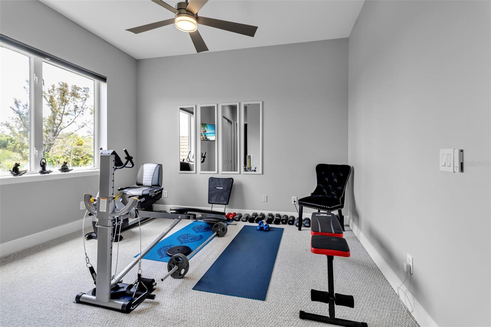 1915 HARBOUR LINKS CIR #6, LONGBOAT KEY, FL, 34228