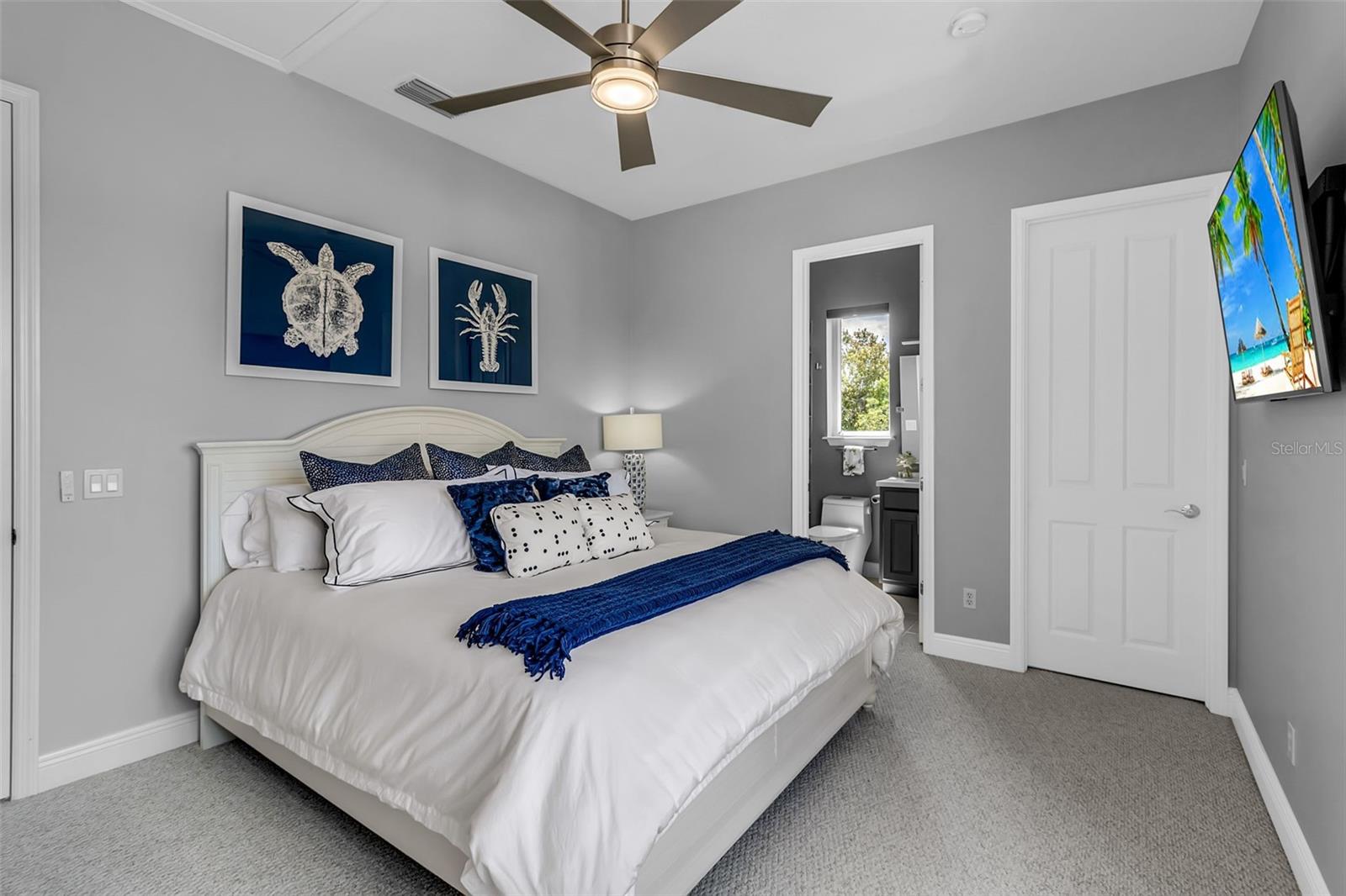 1915 HARBOUR LINKS CIR #6, LONGBOAT KEY, FL, 34228