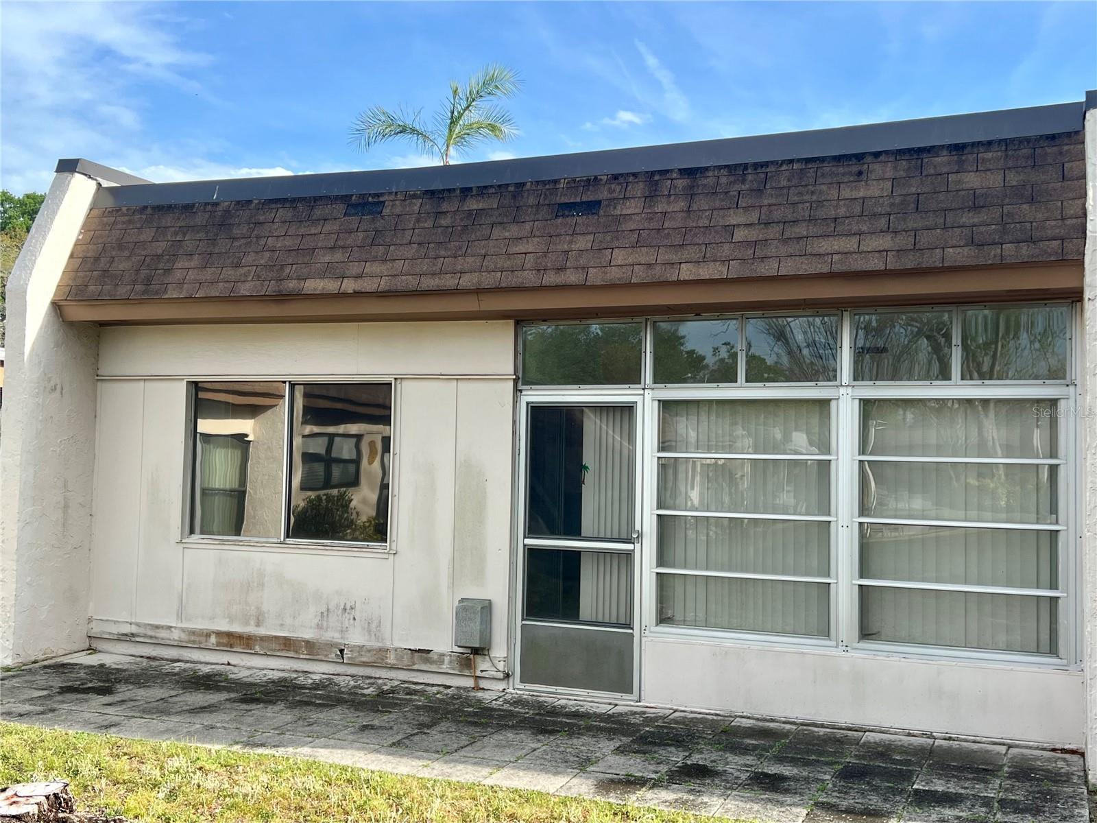 Back Elevation (End Unit)