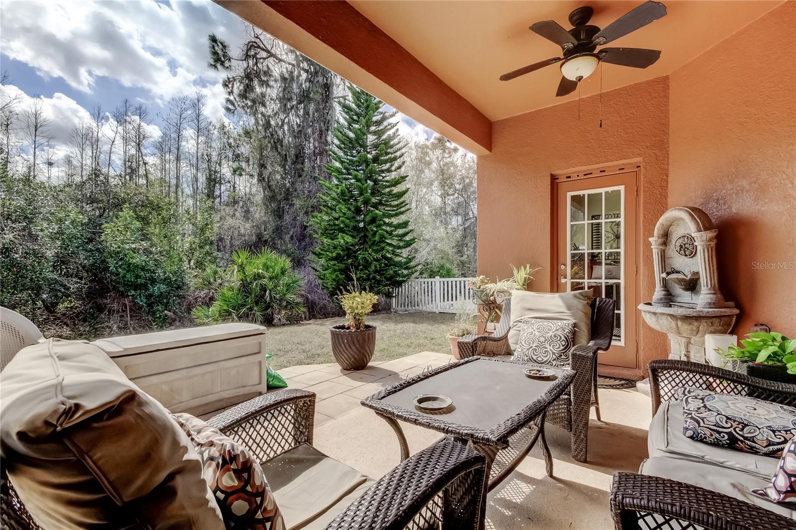 gorgeous outdoor space