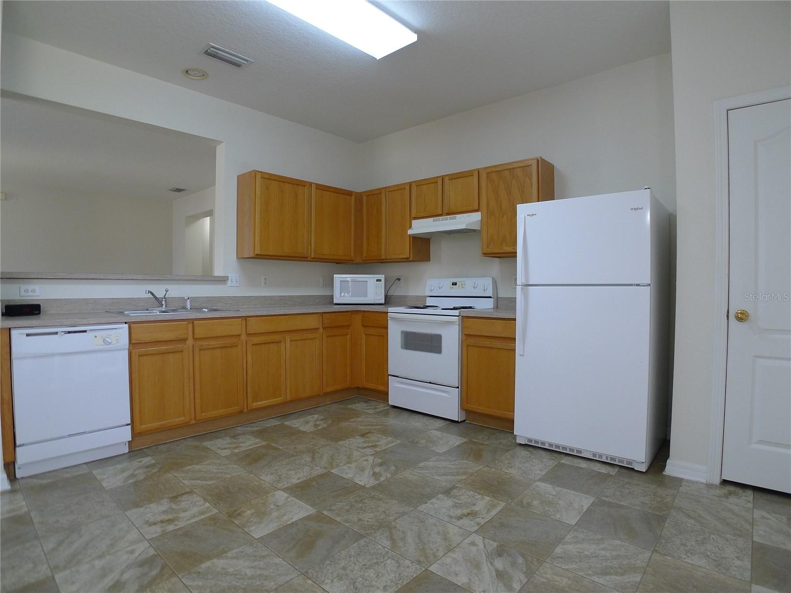6829 LAKE EAGLEBROOKE DR, LAKELAND, FL, 33813