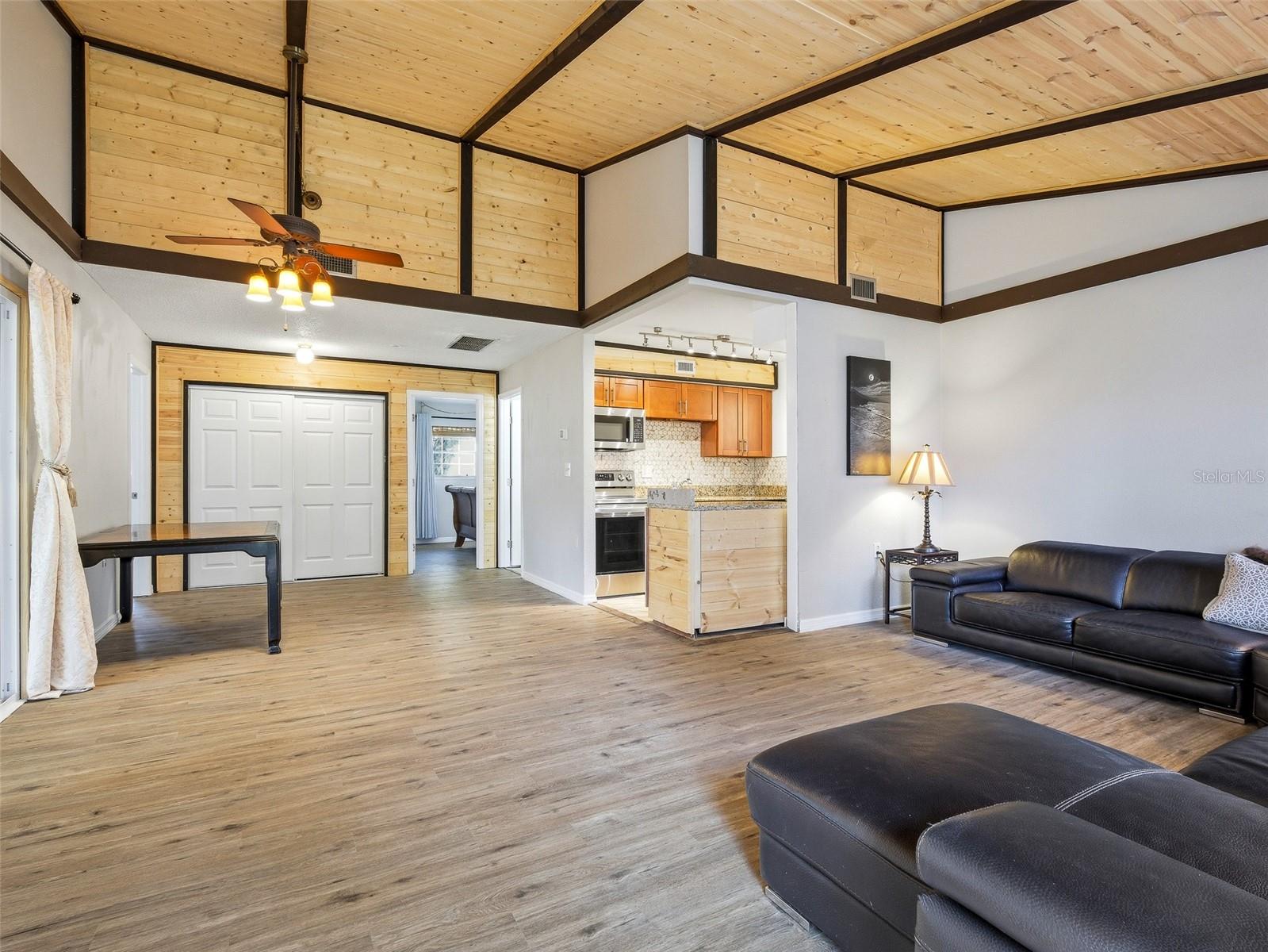 28 COUNTRY CLUB DR #B, NEW SMYRNA BEACH, FL, 32168