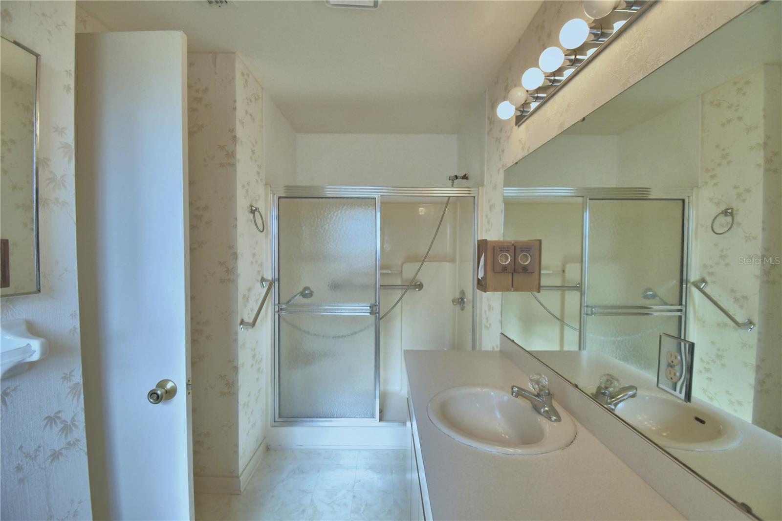 4828 SQUIRE HOLLOW DR, LAKELAND, FL, 33811