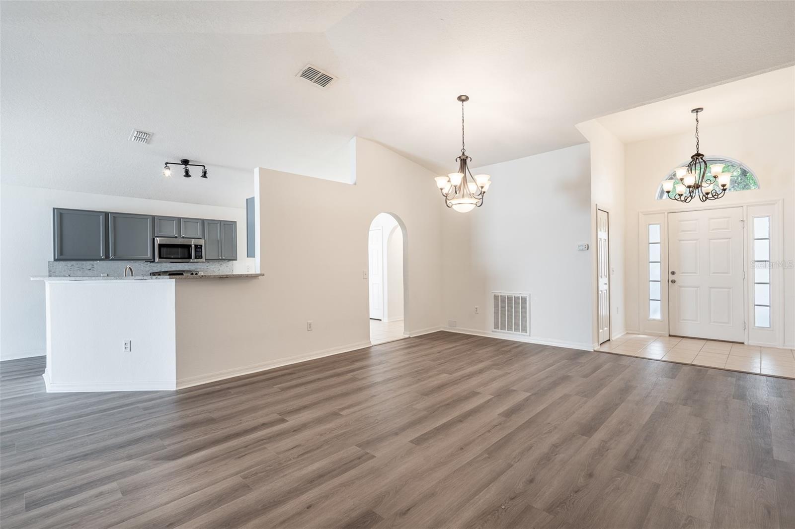 2123 ANOKA WAY, LEESBURG, FL, 34748