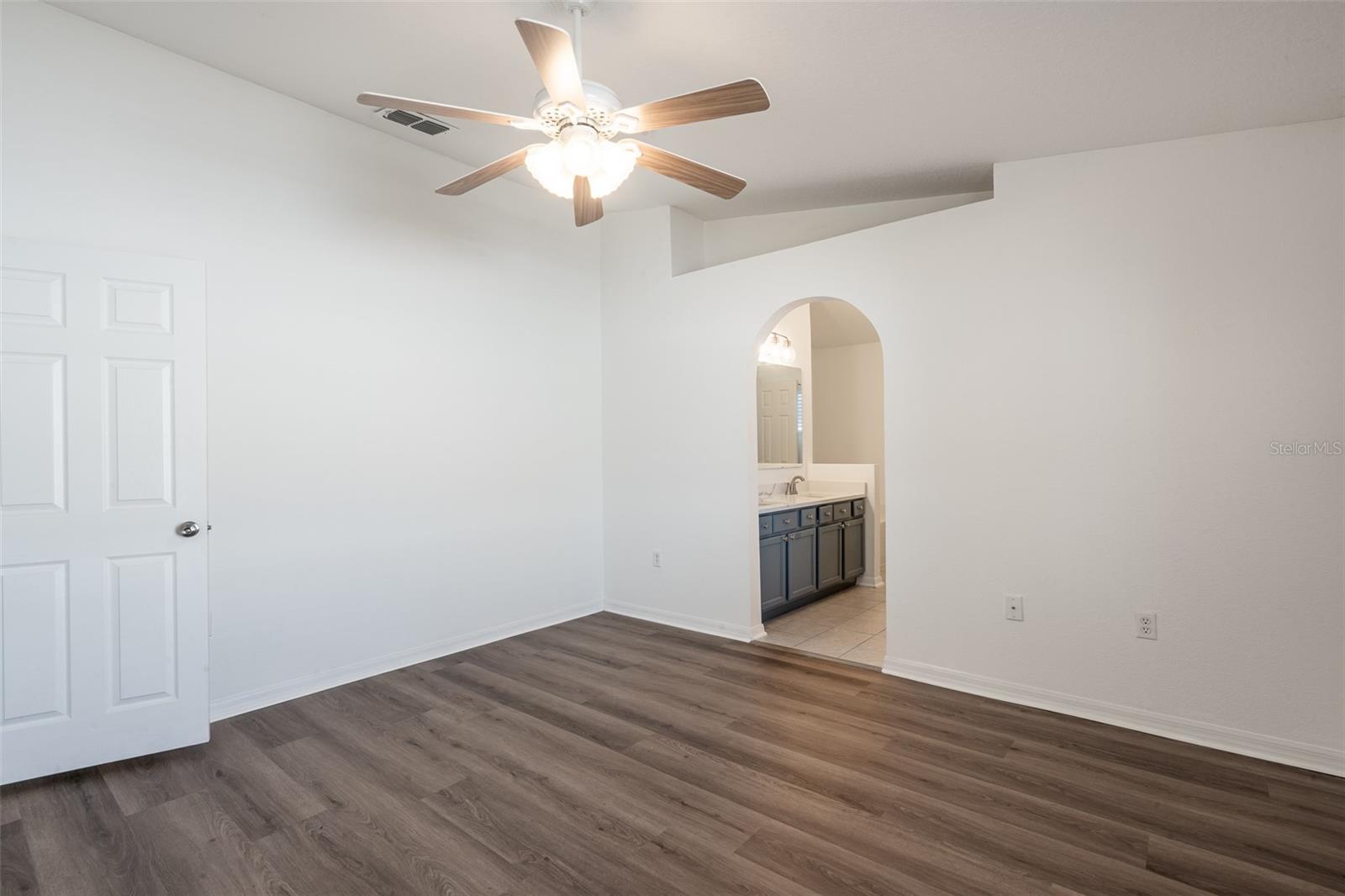 2123 ANOKA WAY, LEESBURG, FL, 34748