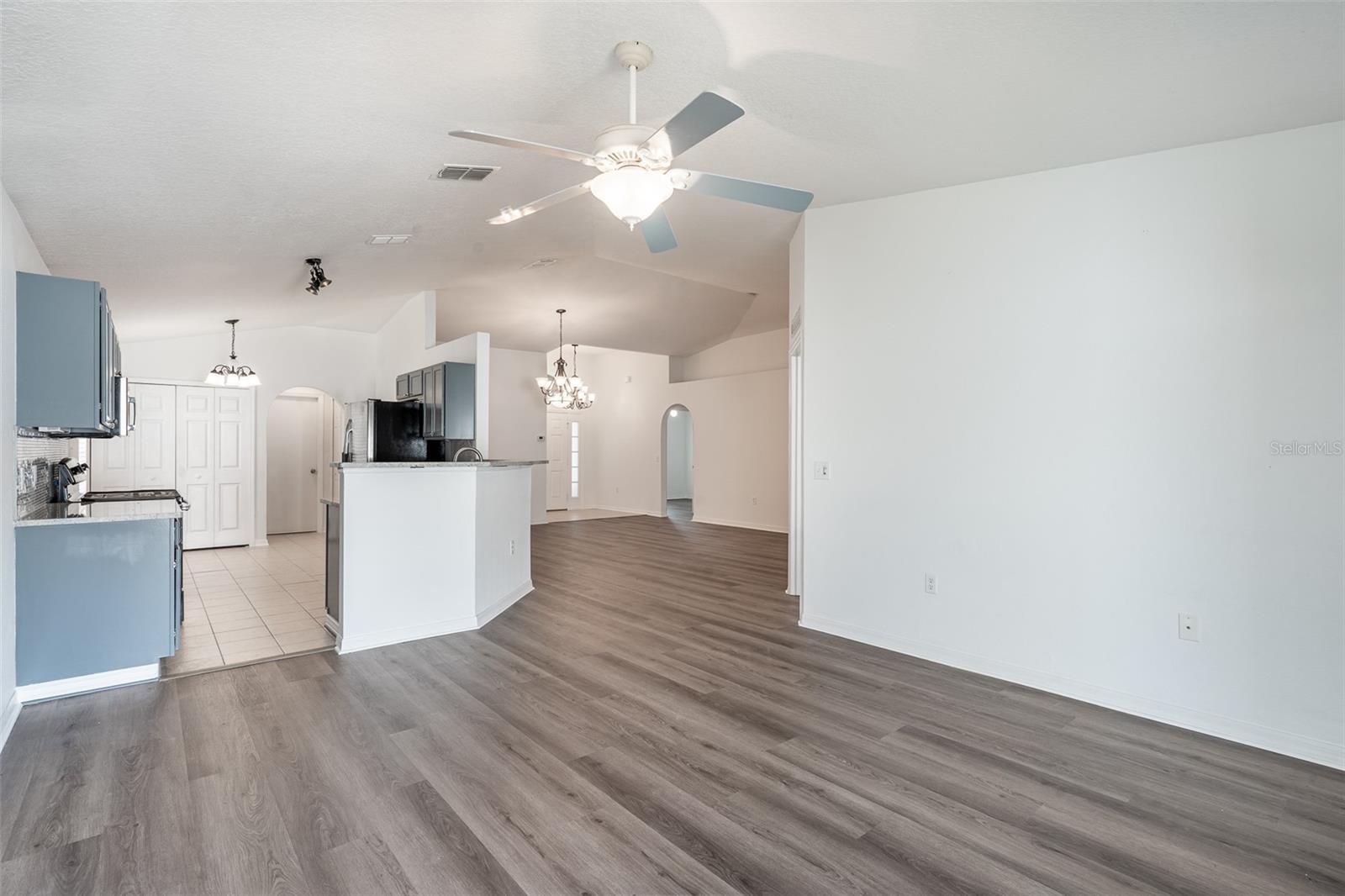 2123 ANOKA WAY, LEESBURG, FL, 34748
