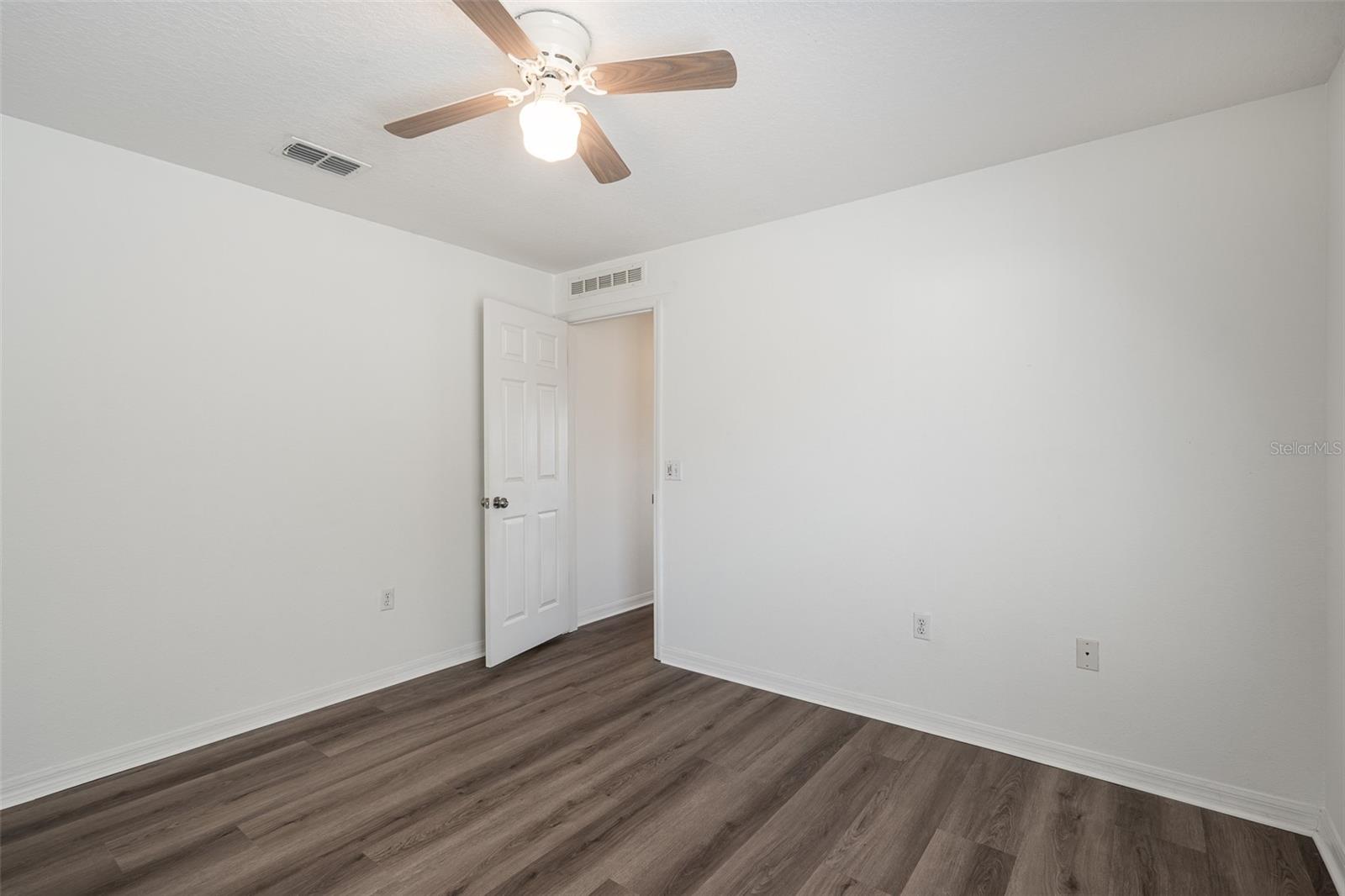 2123 ANOKA WAY, LEESBURG, FL, 34748