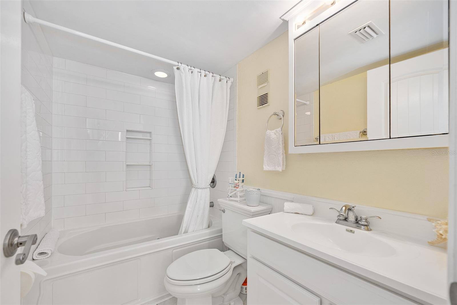 1415 OCEAN SHORE BLVD #1002 (K020), ORMOND BEACH, FL, 32176