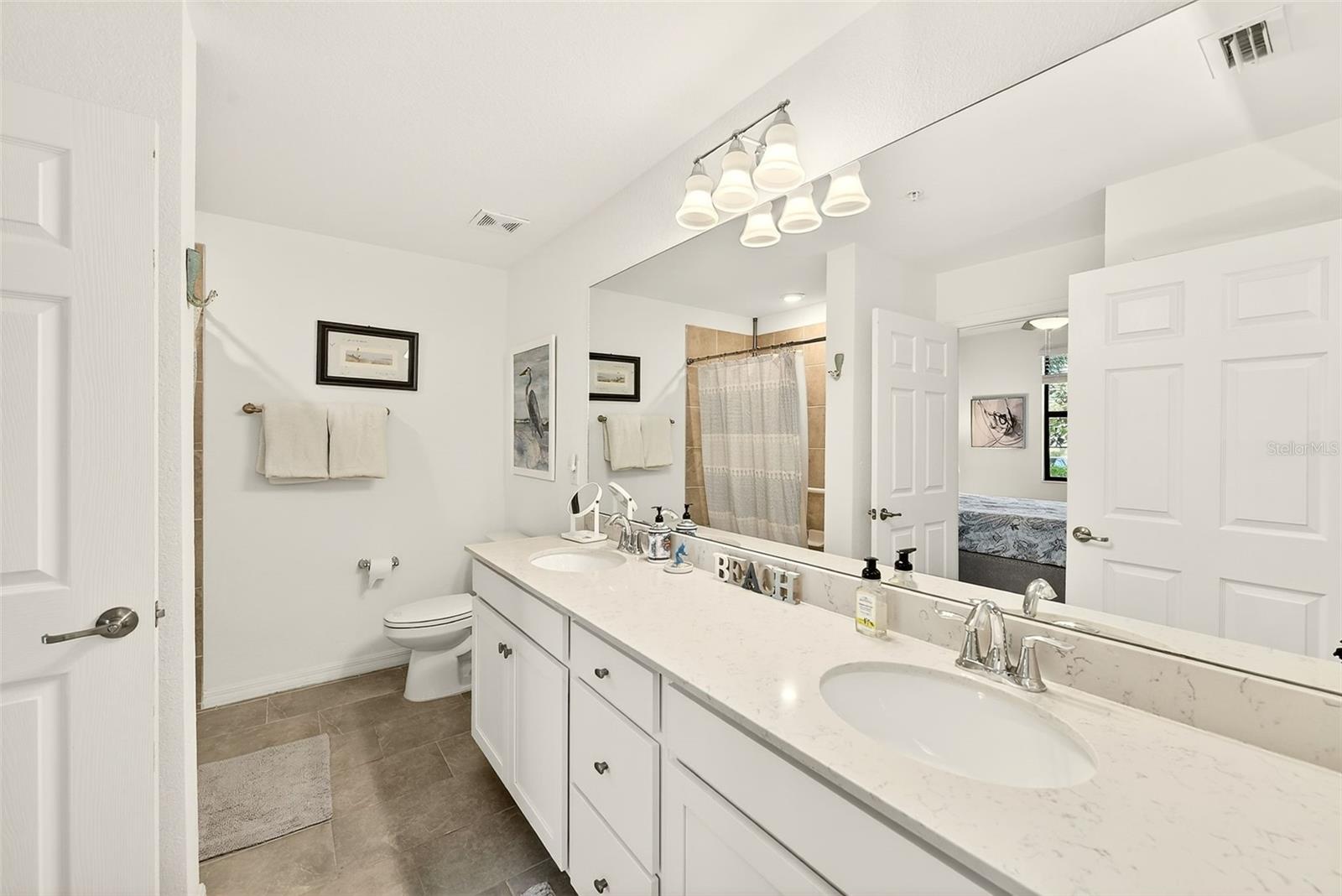 18028 GAWTHROP DR #101, BRADENTON, FL, 34211