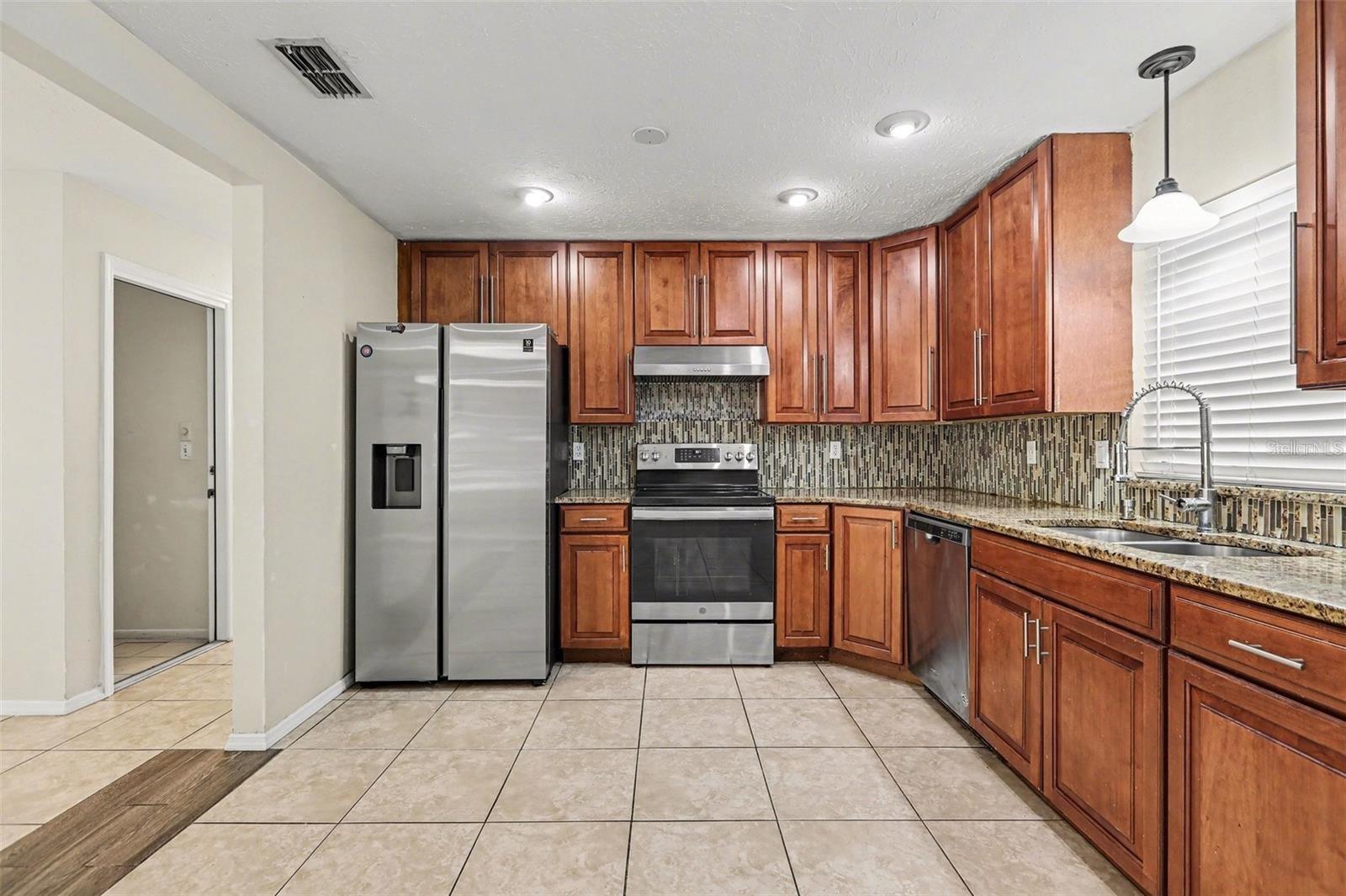 2874 INDIANWOOD DR, SARASOTA, FL, 34232