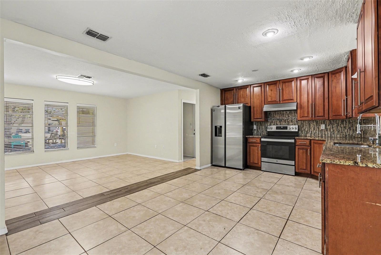 2874 INDIANWOOD DR, SARASOTA, FL, 34232