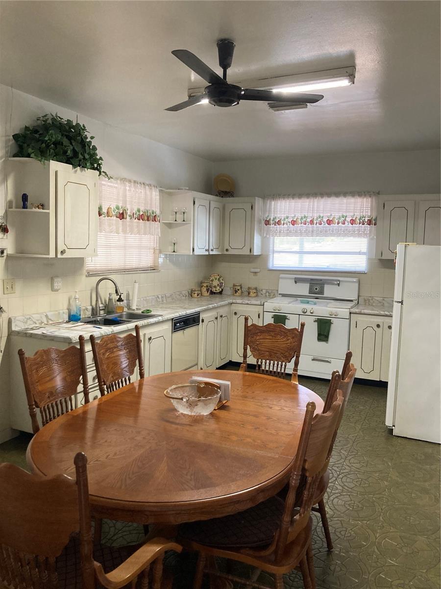 2405 CORRINE ST, TAMPA, FL, 33605