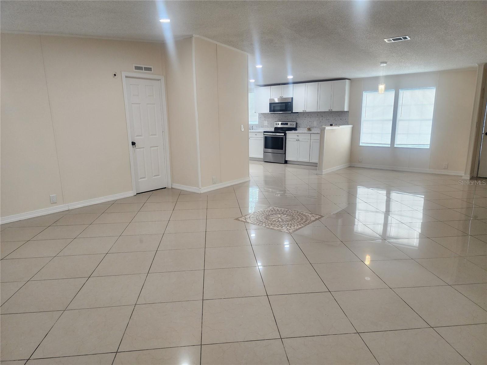 1209 BLUE SKY PL, DOVER, FL, 33527