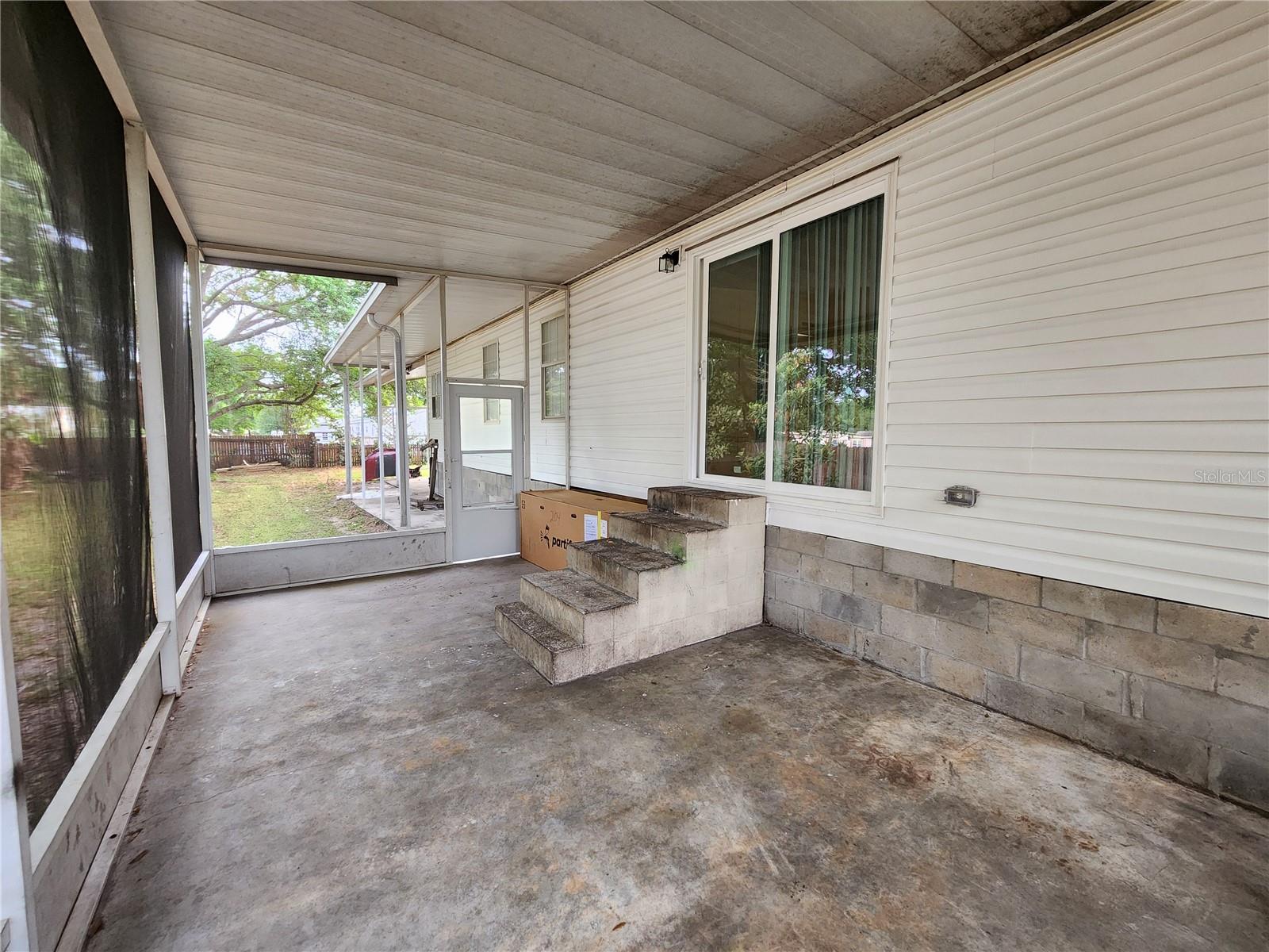 1209 BLUE SKY PL, DOVER, FL, 33527