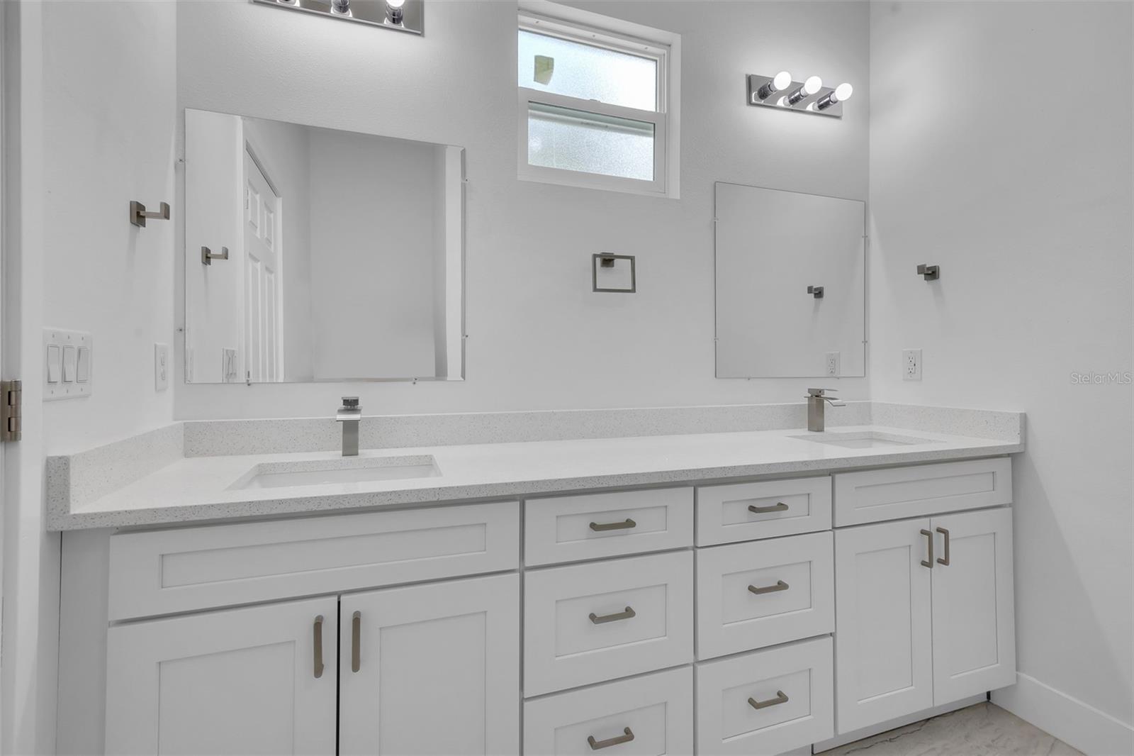 1221 SW 5TH ST, OCALA, FL, 34471