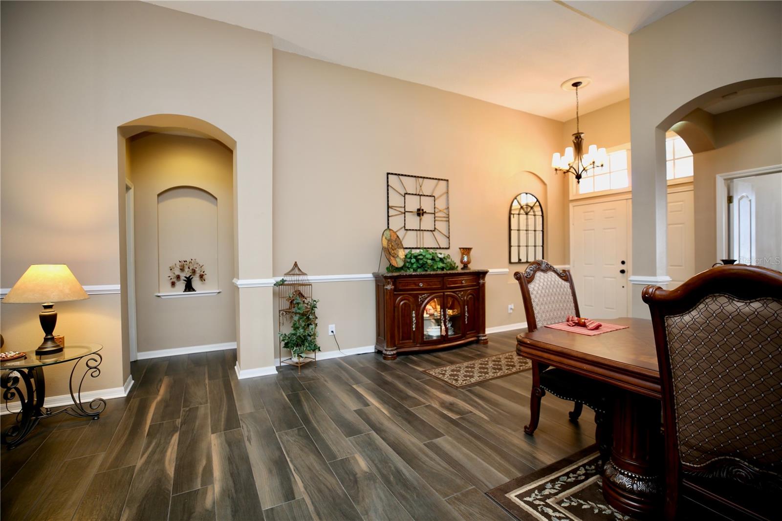 hallway to the primary bedroom