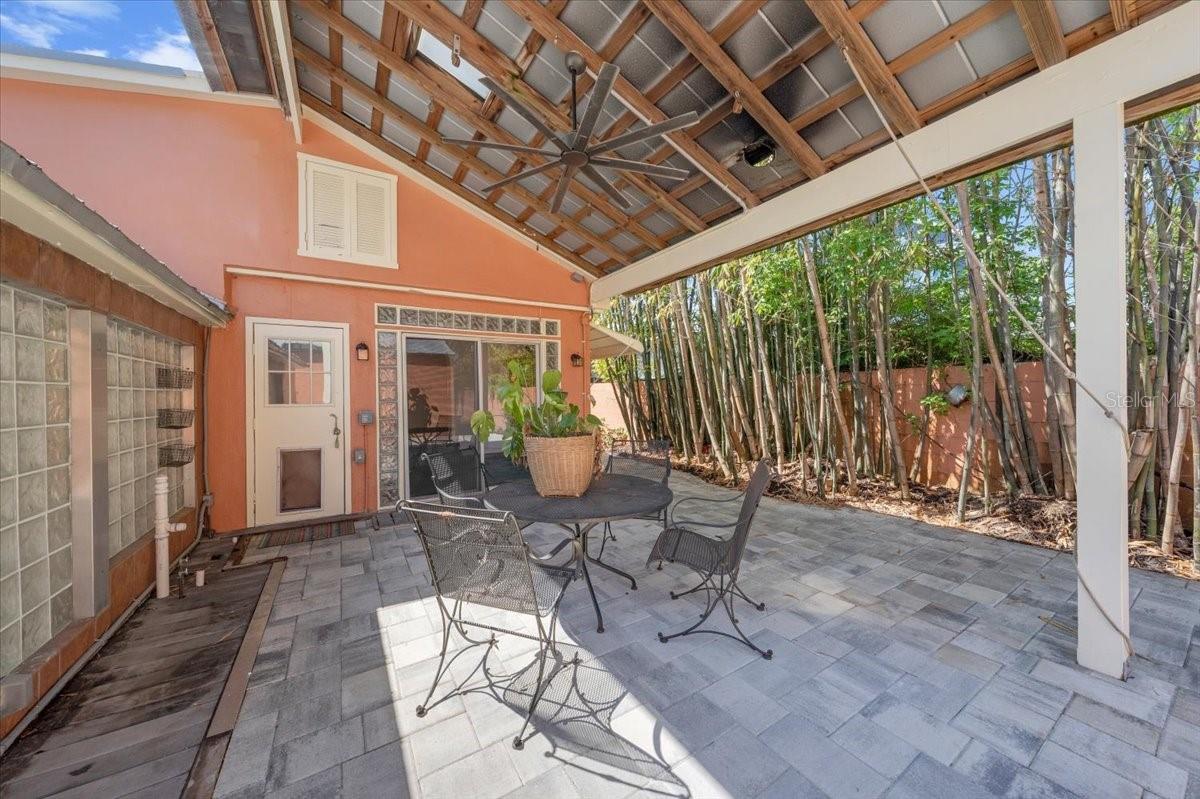 225 17TH AVE SE, ST PETERSBURG, FL, 33701
