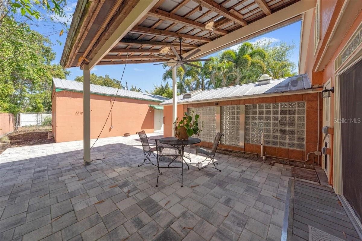225 17TH AVE SE, ST PETERSBURG, FL, 33701
