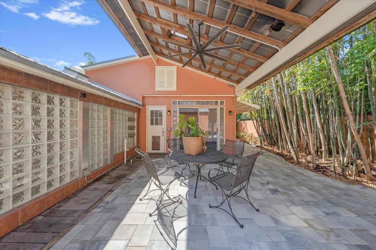 225 17TH AVE SE, ST PETERSBURG, FL, 33701