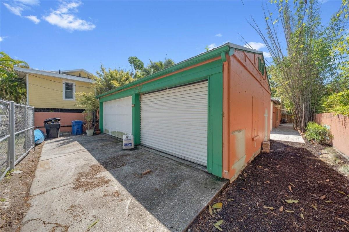 225 17TH AVE SE, ST PETERSBURG, FL, 33701