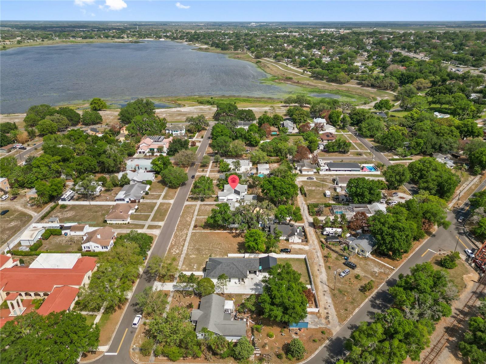 420 E BULLARD AVE, LAKE WALES, FL, 33853