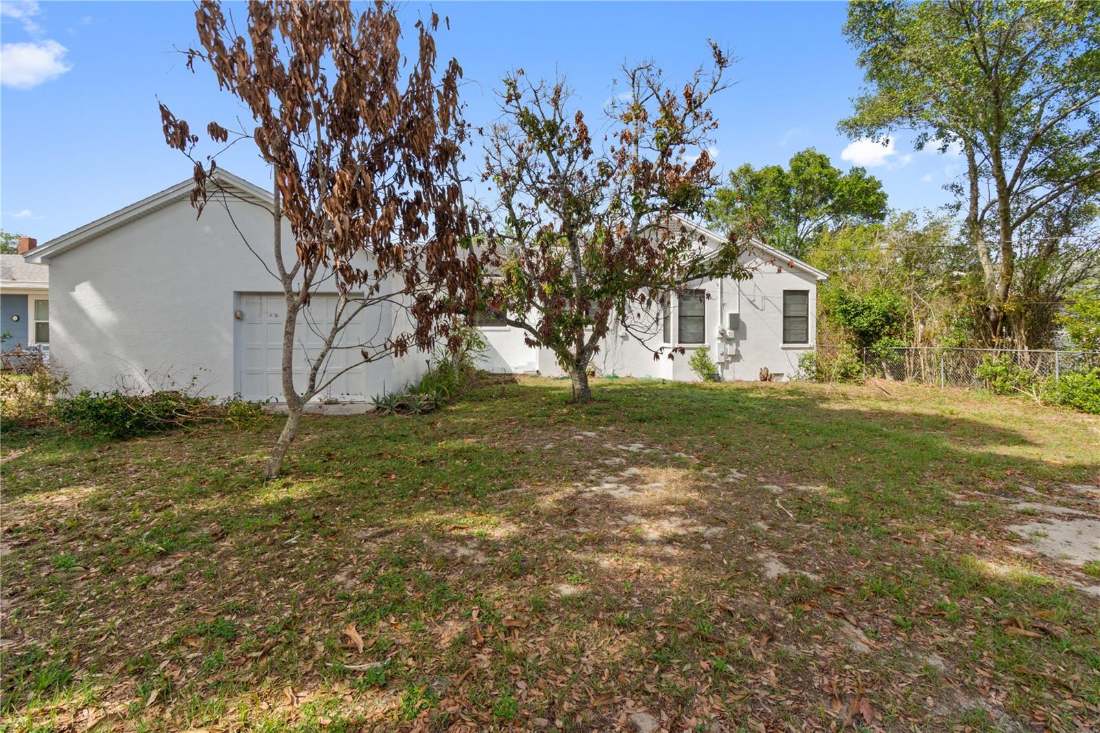 420 E BULLARD AVE, LAKE WALES, FL, 33853