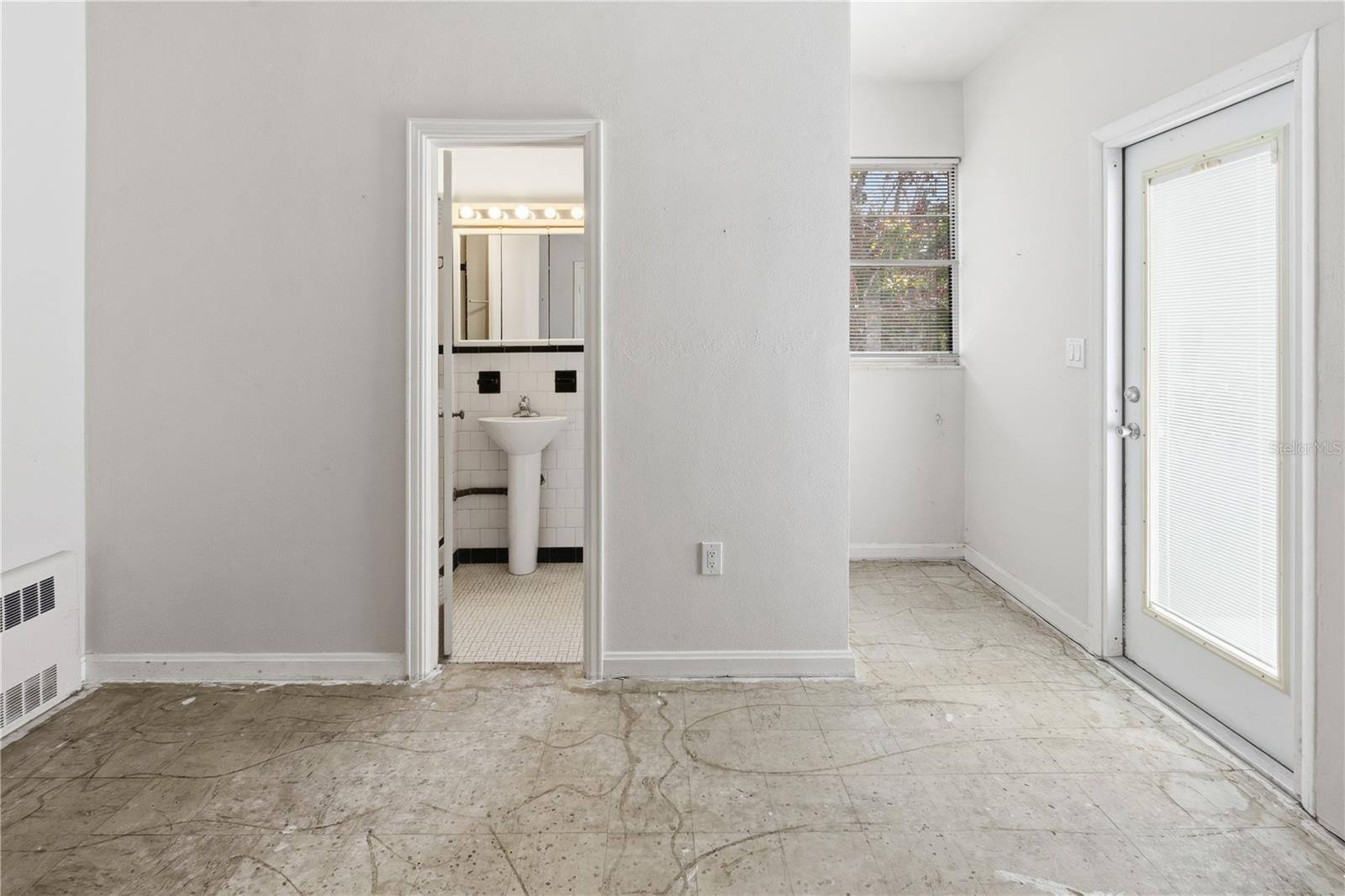 420 E BULLARD AVE, LAKE WALES, FL, 33853