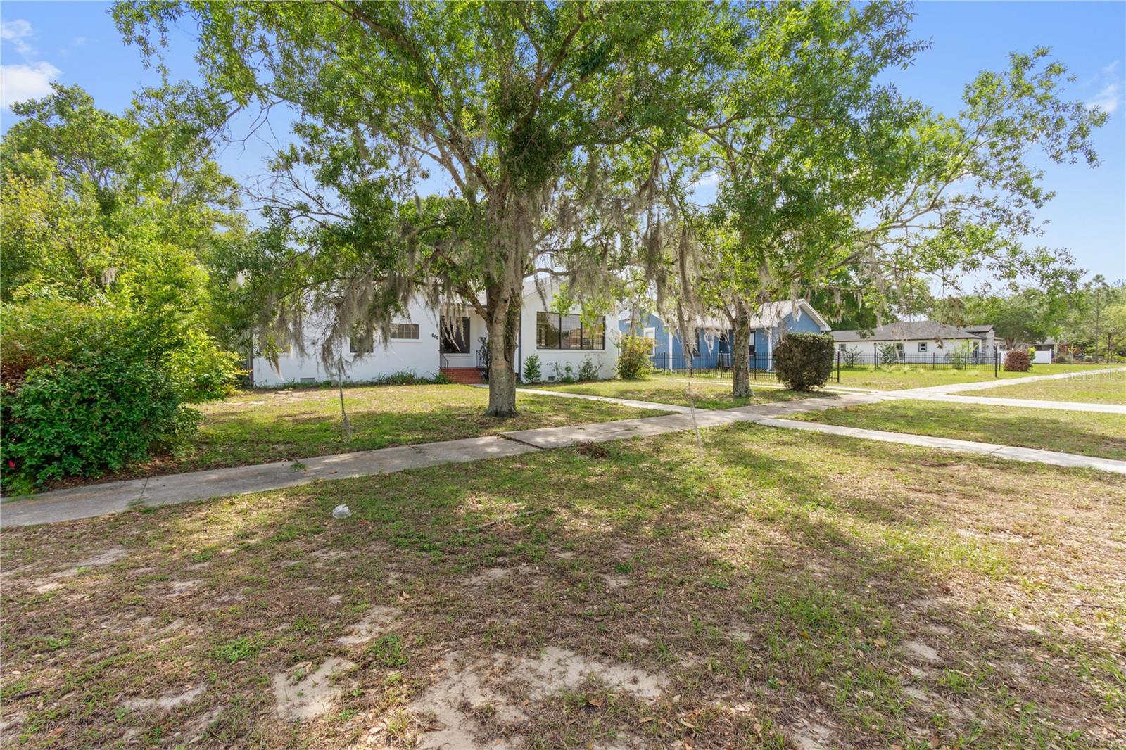 420 E BULLARD AVE, LAKE WALES, FL, 33853