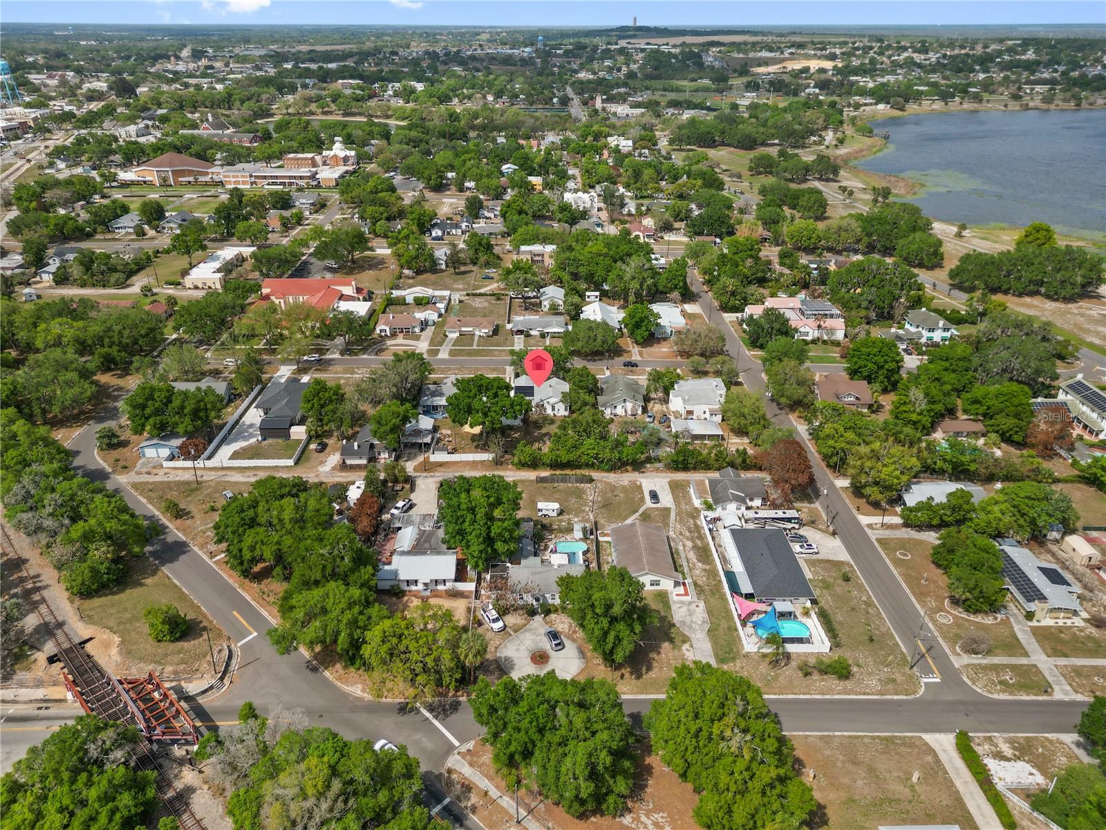 420 E BULLARD AVE, LAKE WALES, FL, 33853