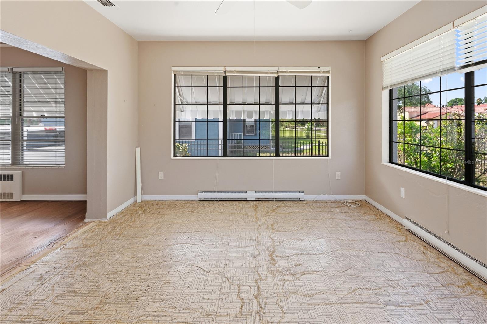 420 E BULLARD AVE, LAKE WALES, FL, 33853