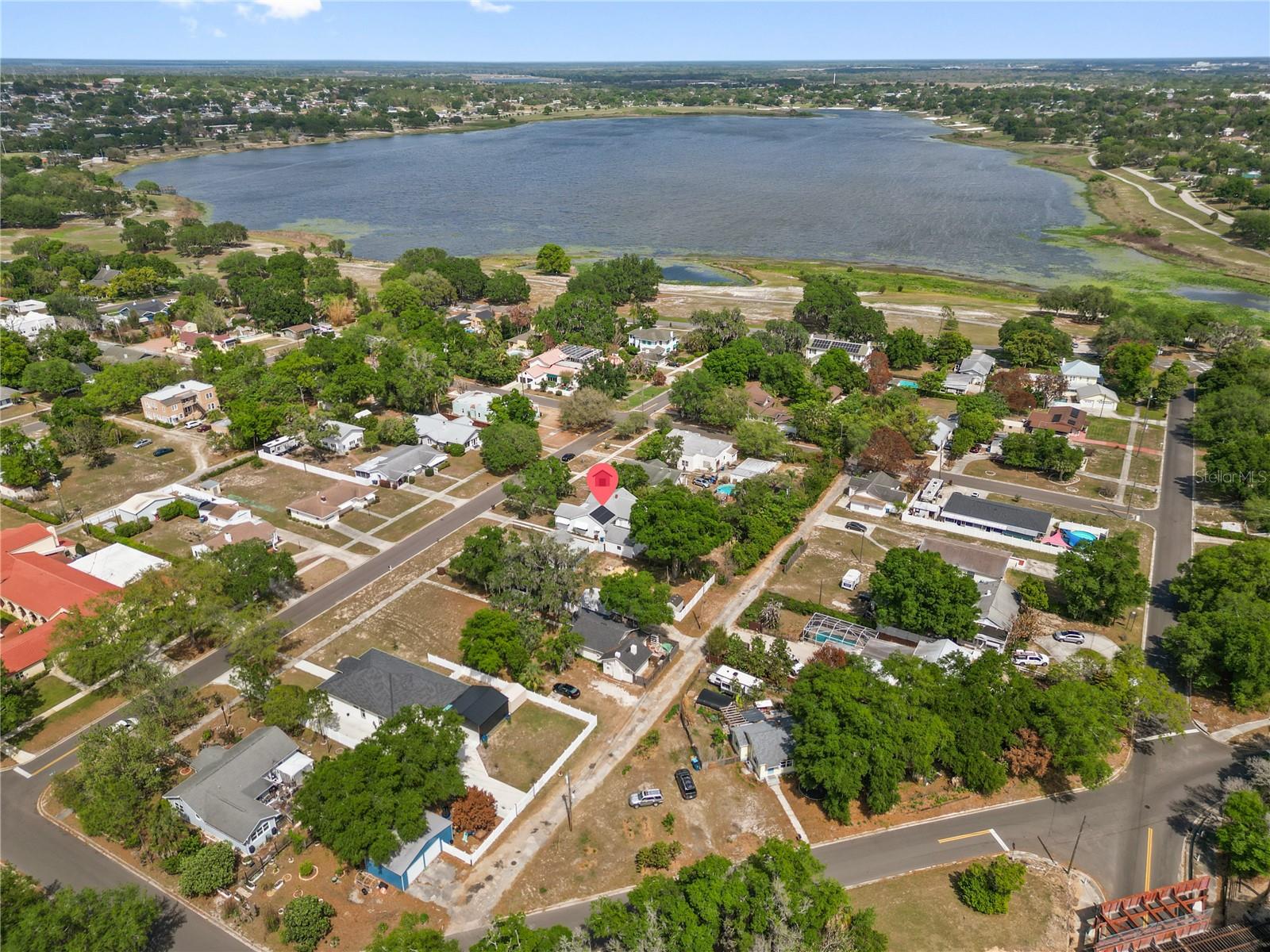 420 E BULLARD AVE, LAKE WALES, FL, 33853