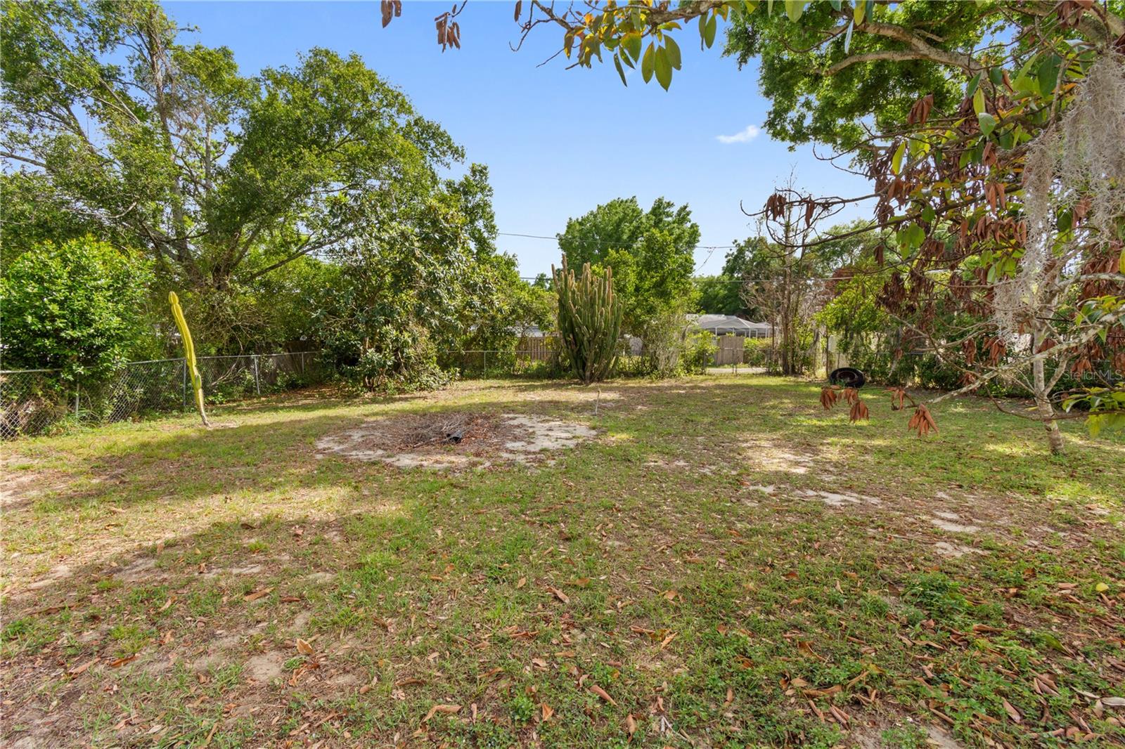 420 E BULLARD AVE, LAKE WALES, FL, 33853