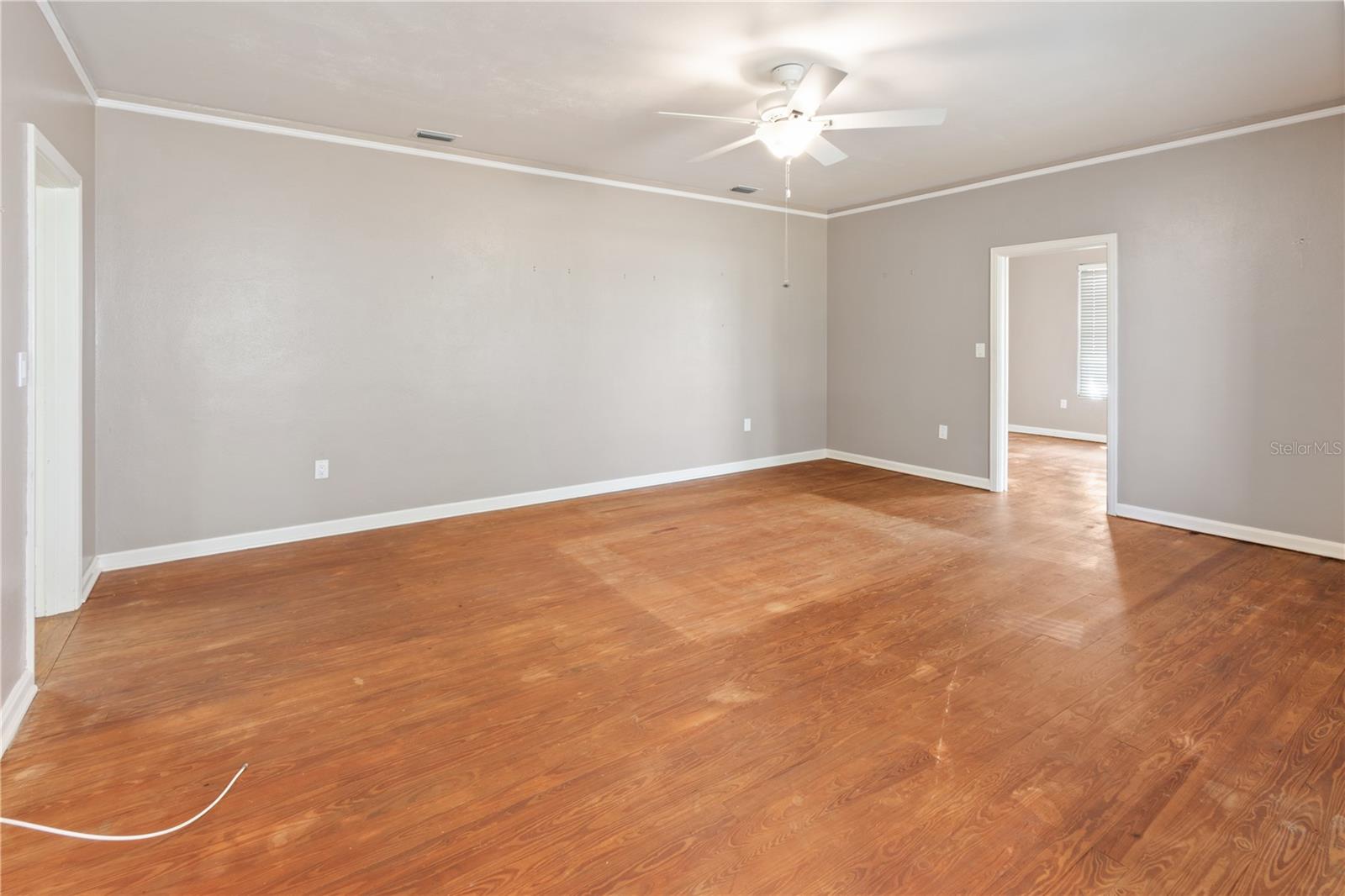 420 E BULLARD AVE, LAKE WALES, FL, 33853
