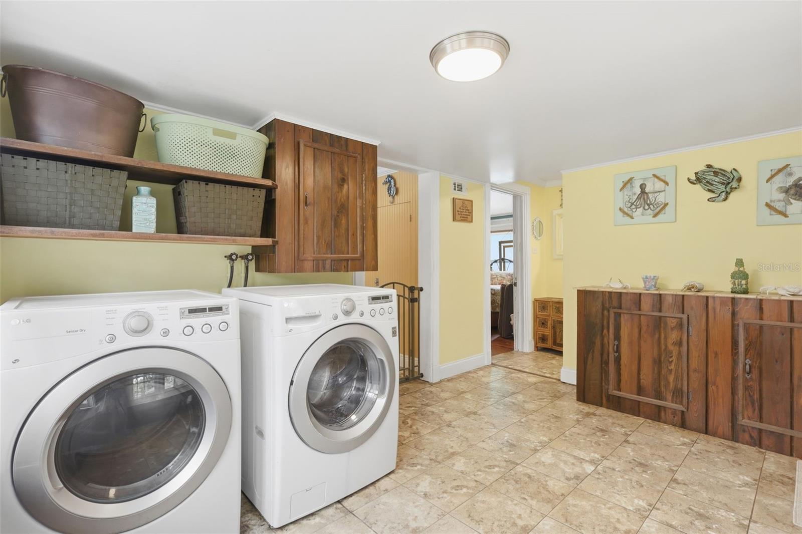 460 ALHAMBRA AVE, DE LEON SPRINGS, FL, 32130