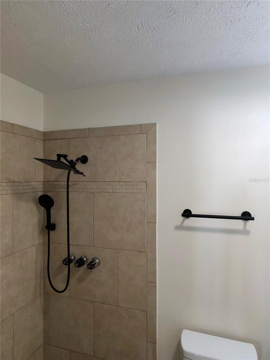 1104 SAGAMORE DR, SEFFNER, FL, 33584