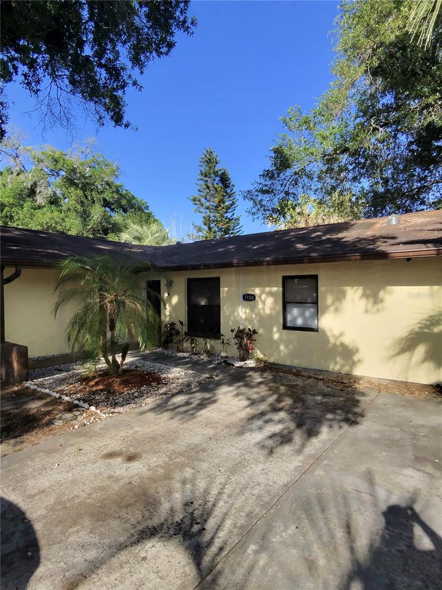 1104 SAGAMORE DR, SEFFNER, FL, 33584