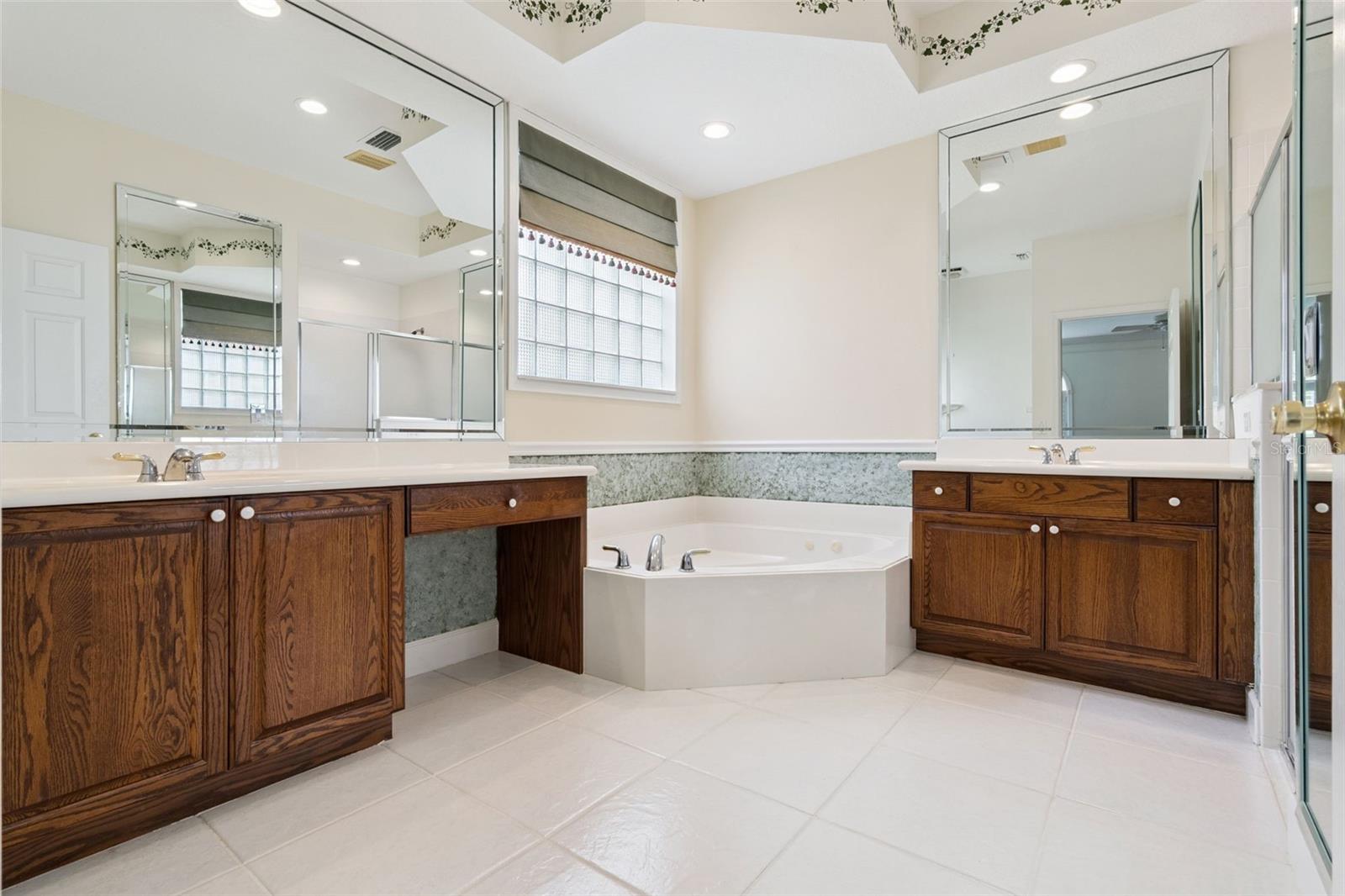 156 SEVILLE CHASE DR, WINTER SPRINGS, FL, 32708