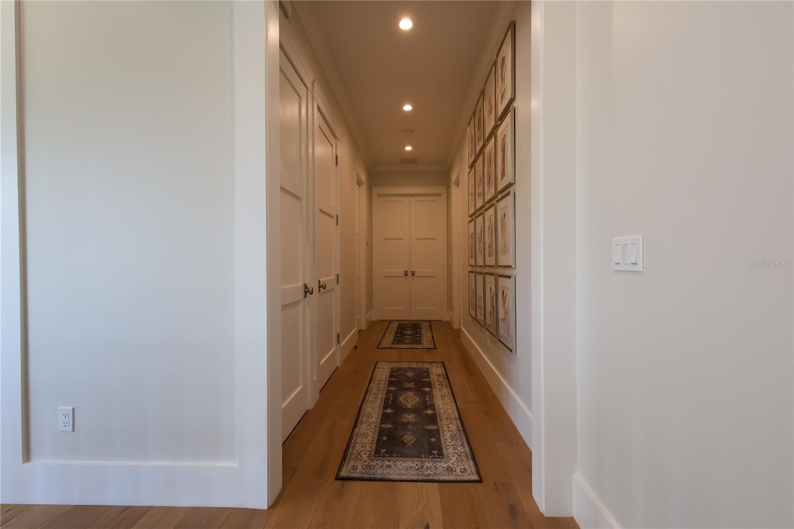 2402 W PARKLAND BLVD, TAMPA, FL, 33609