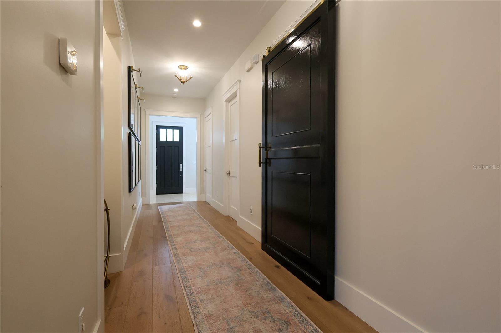 2402 W PARKLAND BLVD, TAMPA, FL, 33609