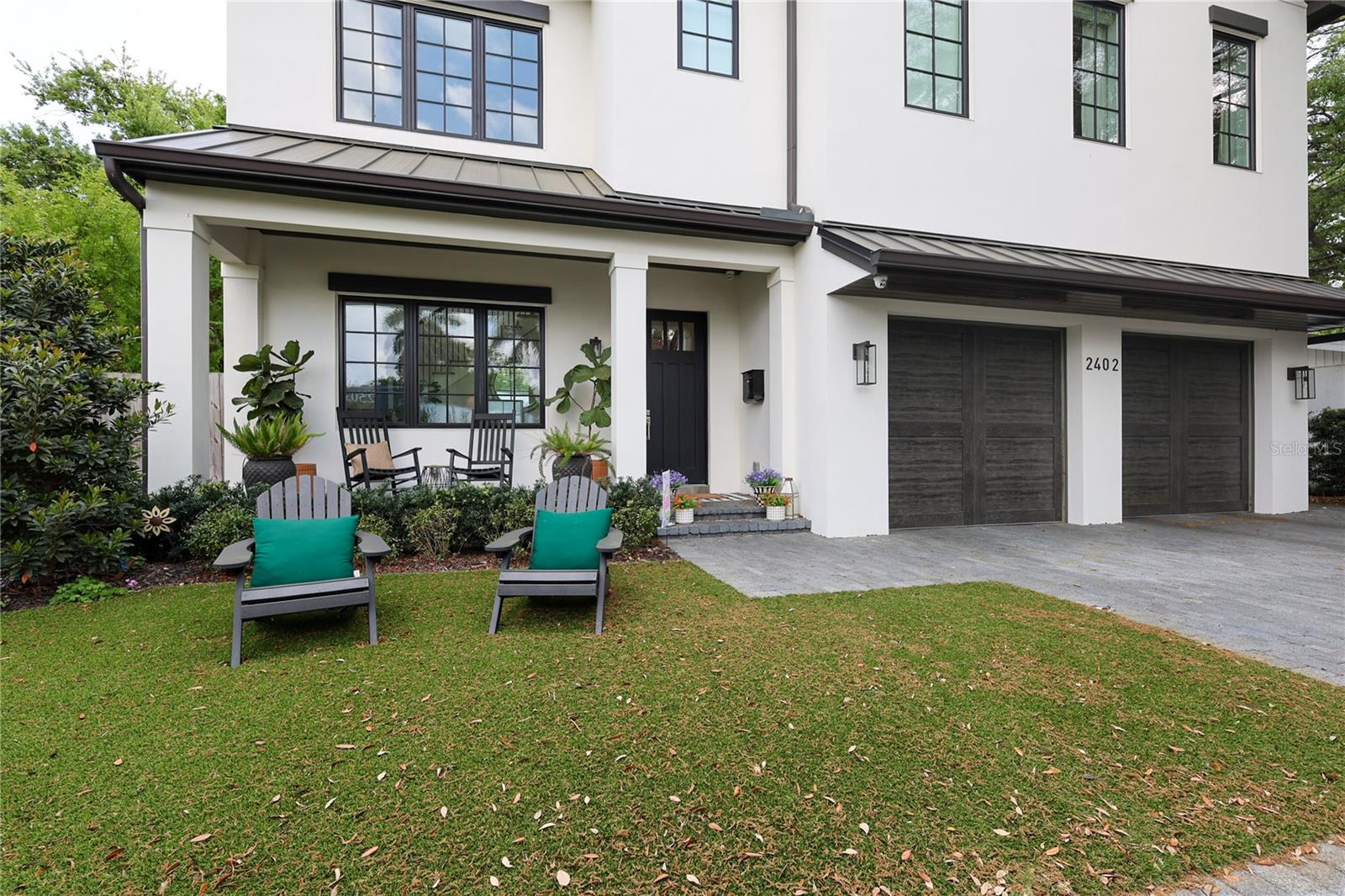 2402 W PARKLAND BLVD, TAMPA, FL, 33609