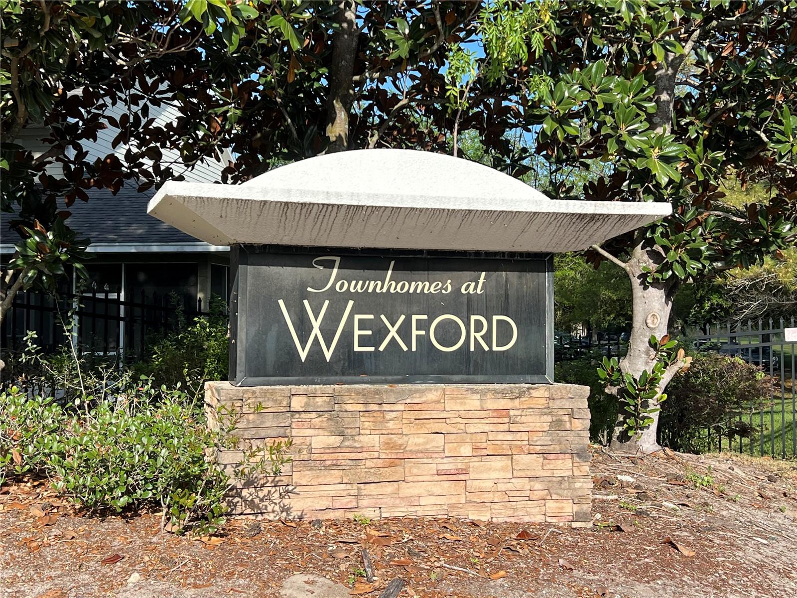 8210 DOWN ROYAL RD, TAMPA, FL, 33610
