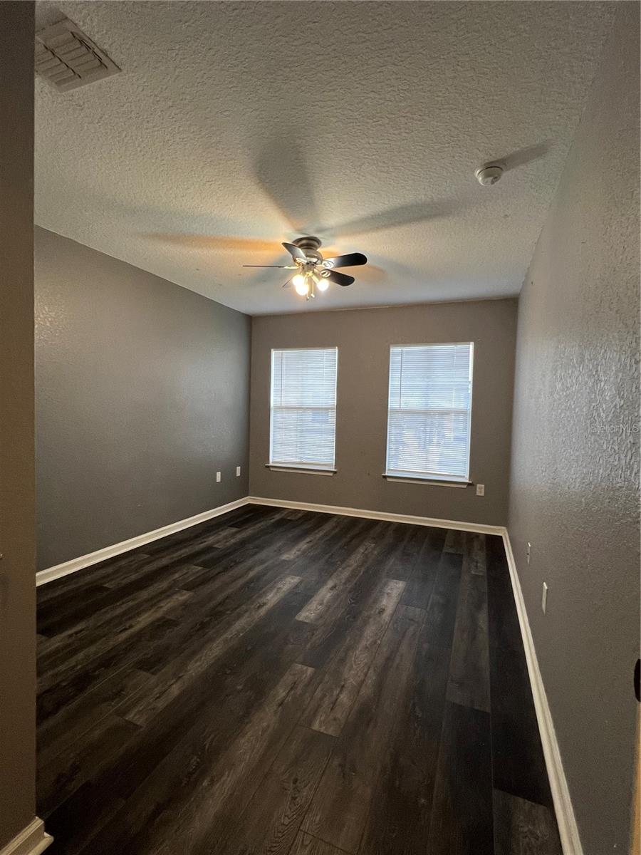 8210 DOWN ROYAL RD, TAMPA, FL, 33610