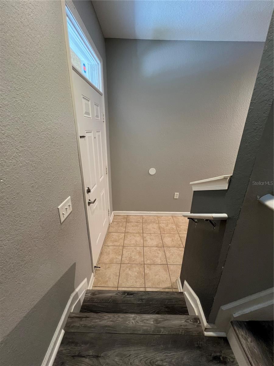 8210 DOWN ROYAL RD, TAMPA, FL, 33610