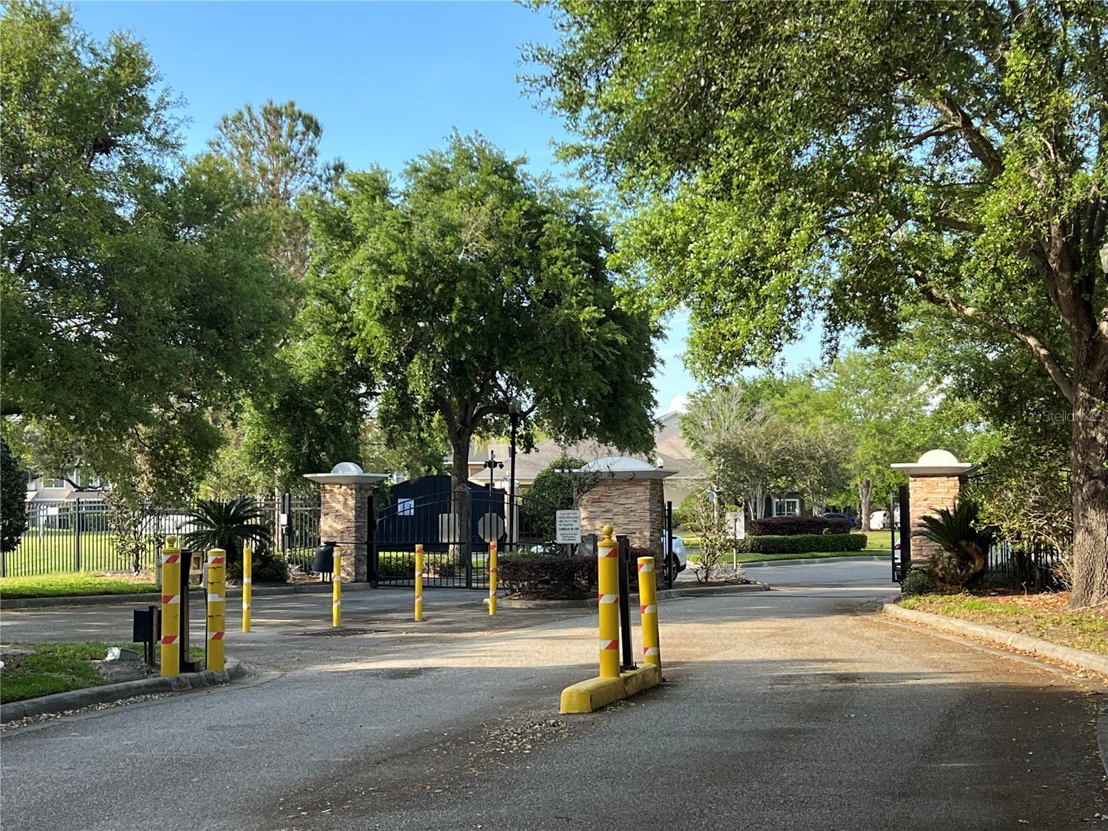 8210 DOWN ROYAL RD, TAMPA, FL, 33610